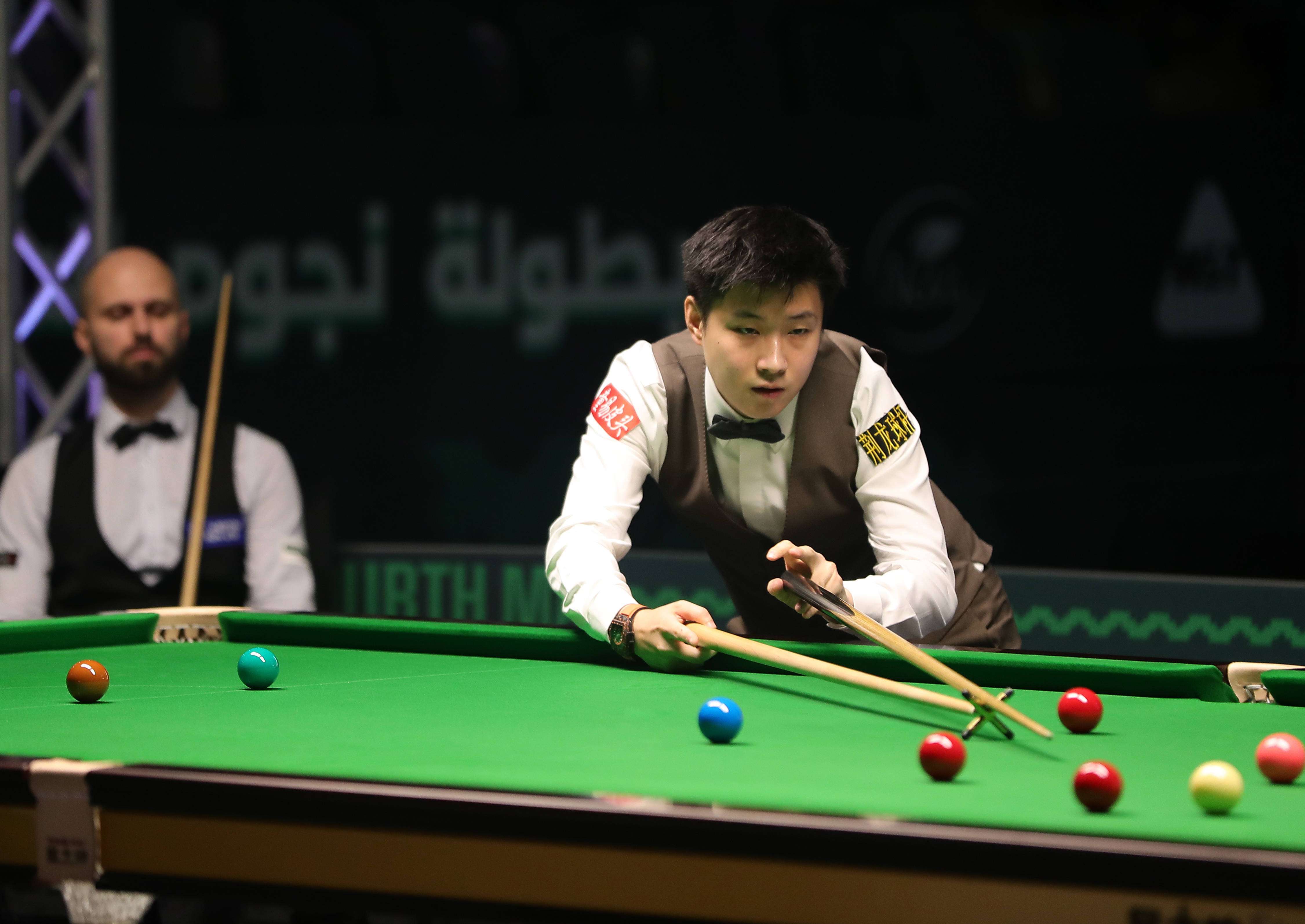 让她们通过 让她们通过